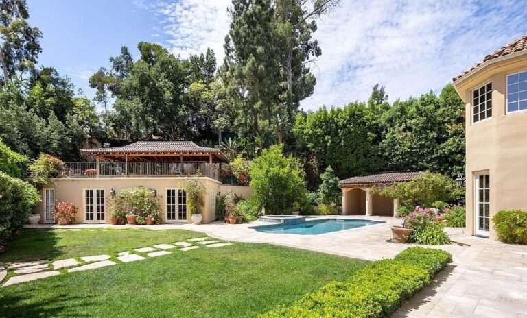 1055 Shadow Hill Way Nestled Behind Grand Gates in Beverly Hills, a ...