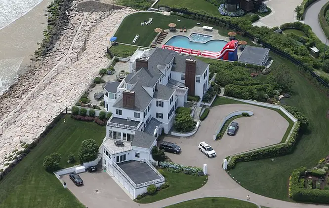 B83.Taylor Swift's historic Rhode Island estate offers a glimpse into ...