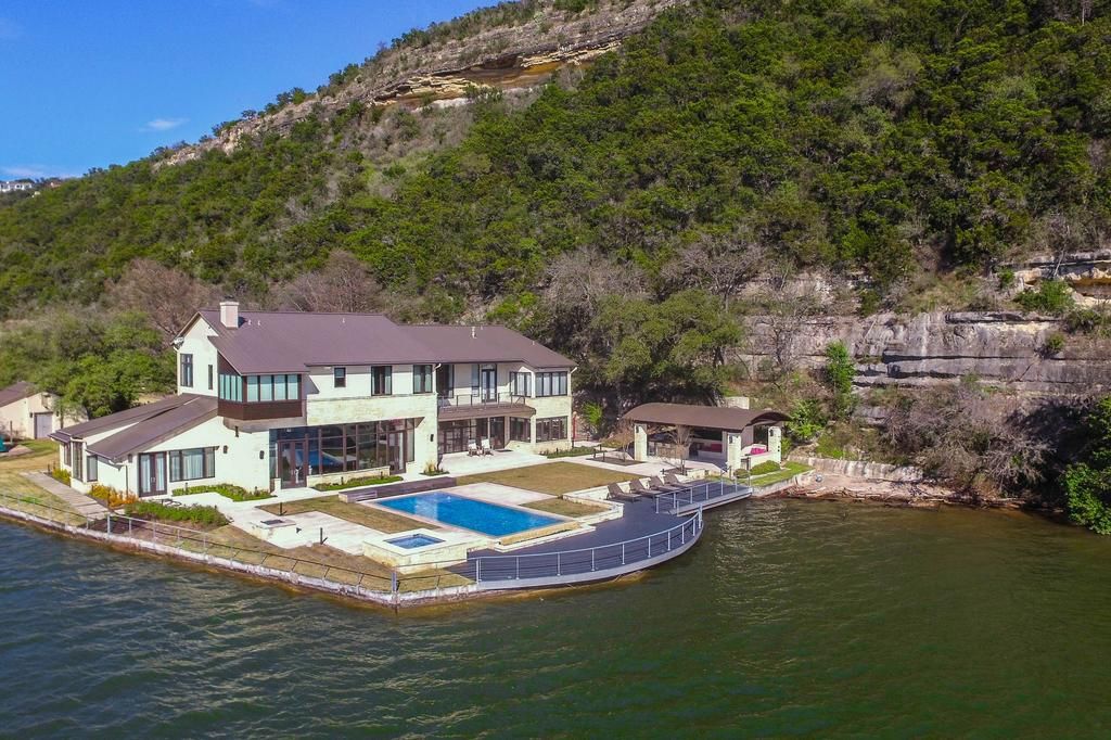 Inside Elon Musk’s Secret $12 Million Waterfront Estate in Austin