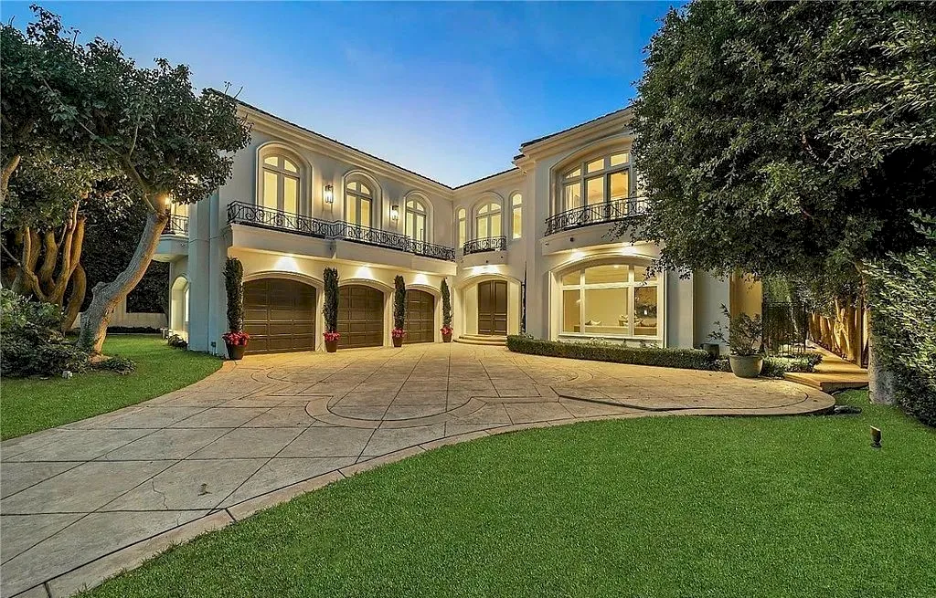 Opulent Bel Air Crest Residence: Modern Elegance with Luxury Finishes and Impeccable Design Asked $8,299,000