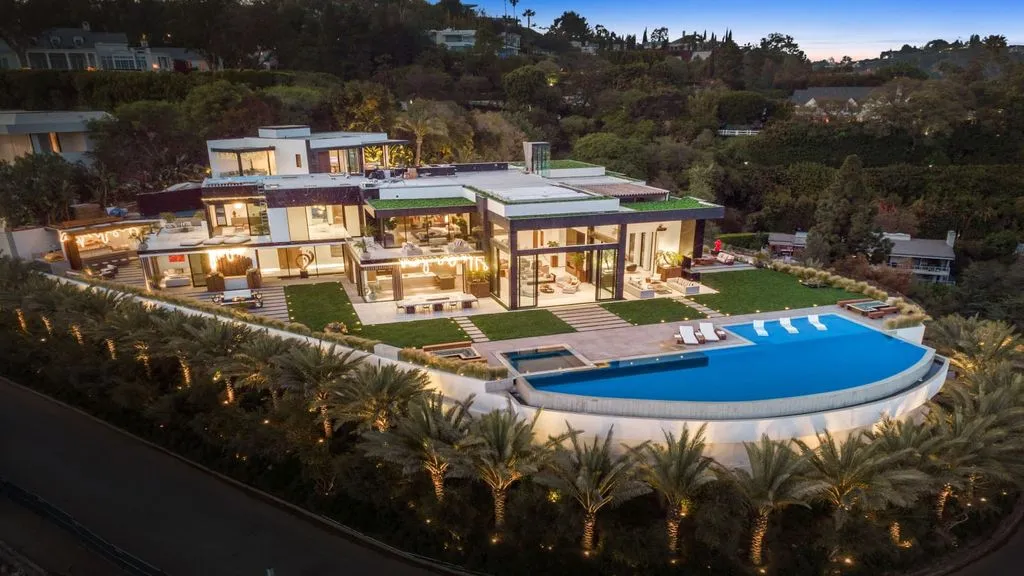 Castro reportedly snagged this Bel-Air estate on Sarbonne Road for $45 million.