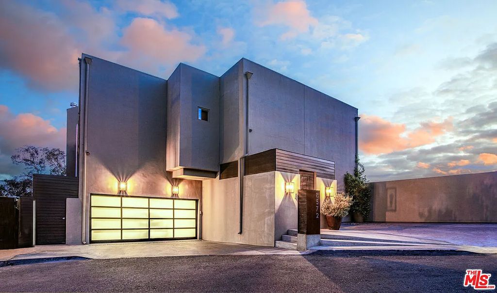 Photo inspiration: Luxury Properties With Panoramic Nyc Views Reference: Nicole Scherzinger Lists Her Hollywood Hills Home For 6 Million